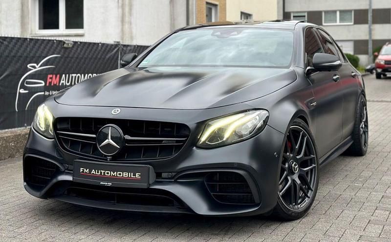 Schwarz Gebraucht 2017 Mercedes E63S AMG AMG Limousine | 56.990 € - Bild 1/4