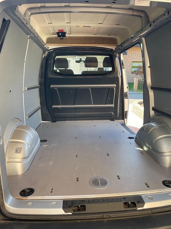 Usata VW Transporter 140 CV (102 kW) 2018 Argento Furgone
