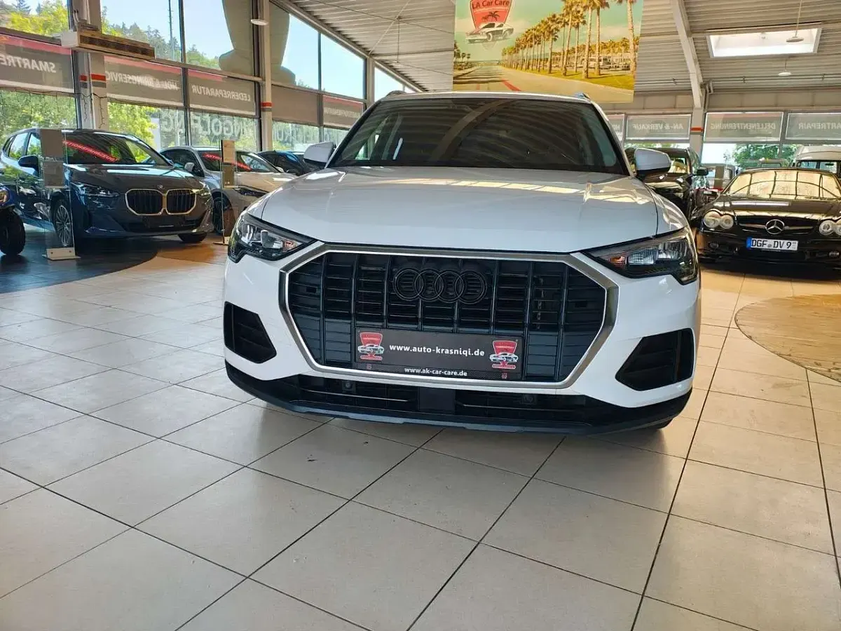 Gebraucht Audi Q3 Basis 150 PS (110 kW) 2019 Ibisweiss SUV