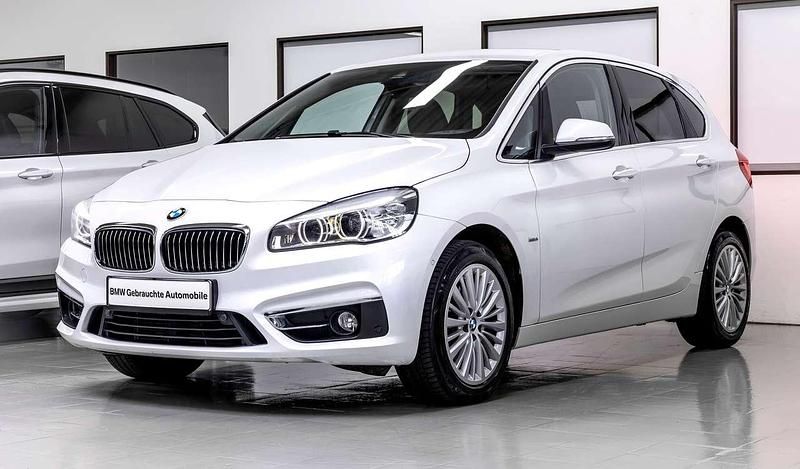 Gebraucht BMW 225 Luxury Line 231 PS (169 kW) 2016 Mineralweiss metallic Van / Kleinbus