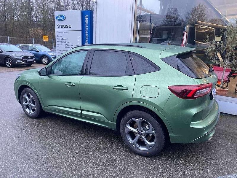 Neu Ford Kuga ST-Line 186 PS (136 kW) 2026 Burstinggreen metallic SUV