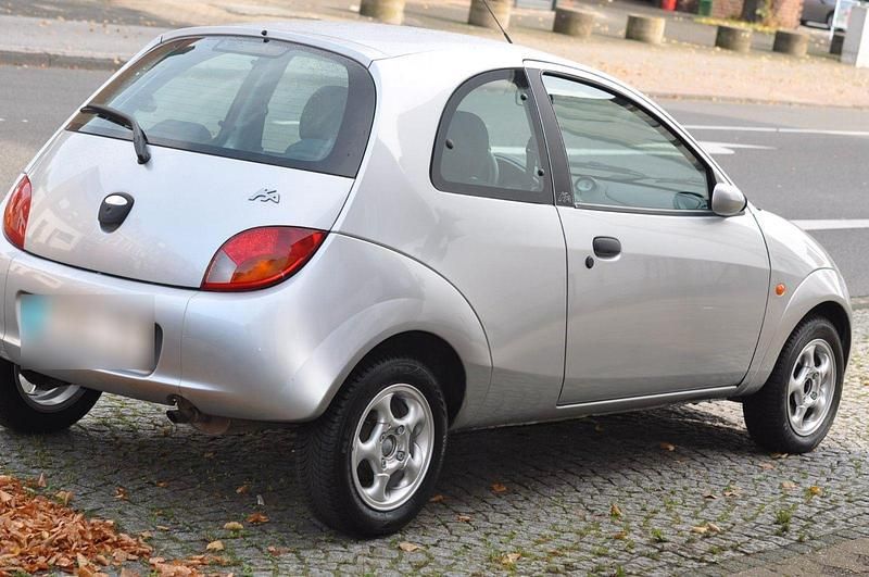 Second-hand Ford Ka 69 CP (50 kW) 2003 Argintiu Hatchback