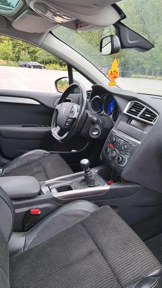 Gebraucht Citroën C4 110 PS (80 kW) 2011 Grau Limousine