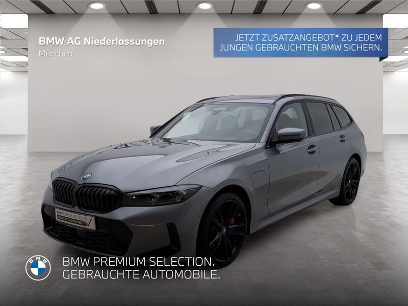 Grau Gebraucht 2024 BMW 330e M Sport Kombi | 48.907 € (Etwas zu teuer) - Bild 1/2