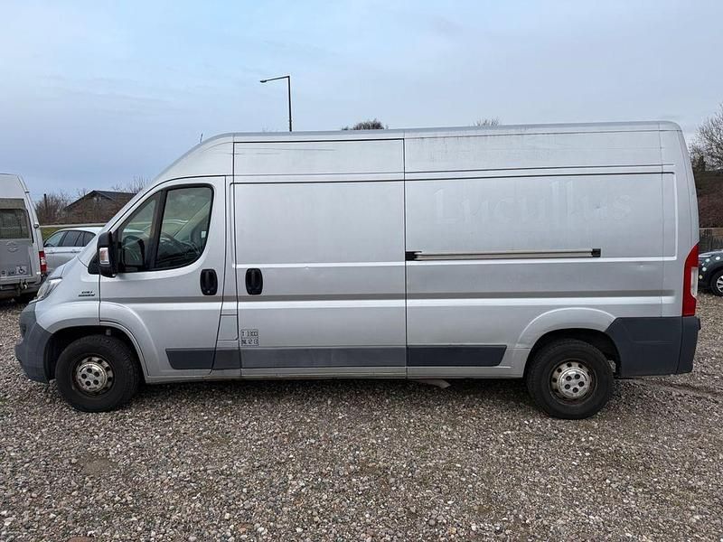 Gebraucht Fiat Ducato 131 PS (96 kW) 2015 Grau Van