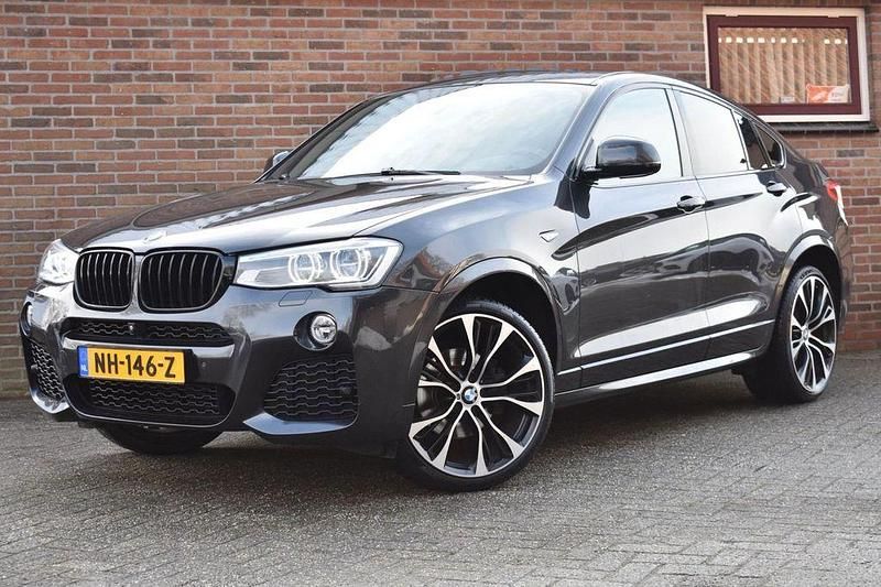 Gebraucht BMW X4 Executive 258 PS (189 kW) 2015 Grau SUV