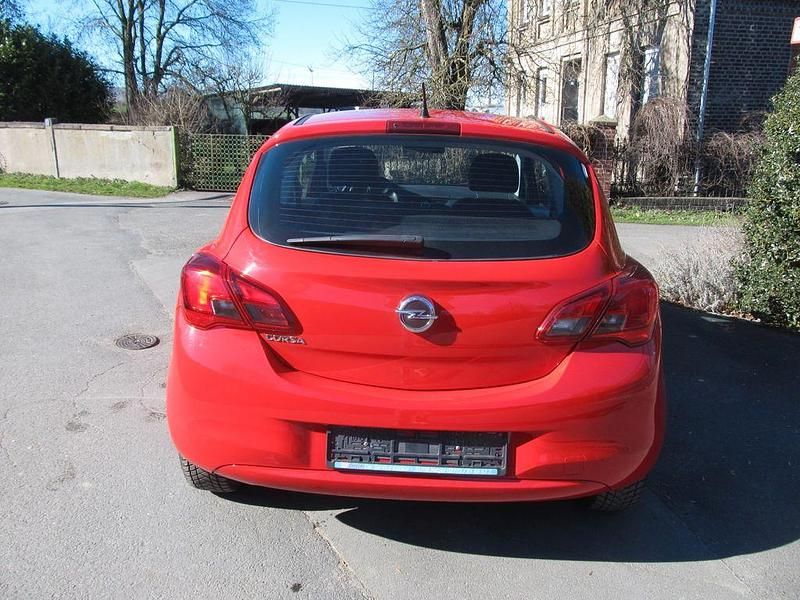 Gebraucht Opel Corsa Color Edition 90 PS (66 kW) 2015 Rot Kleinwagen
