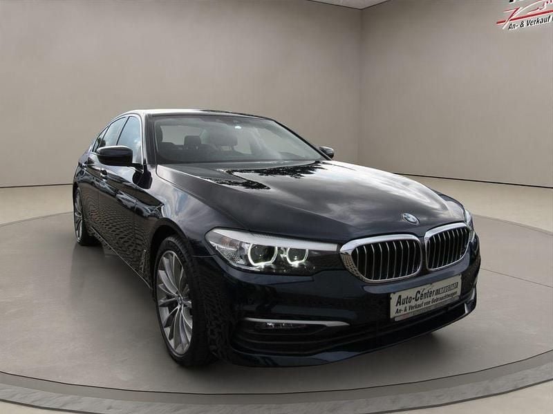Blau Gebraucht 2020 BMW 530 Limousine | 29.990 € (Fairer Preis) - Bild 1/4