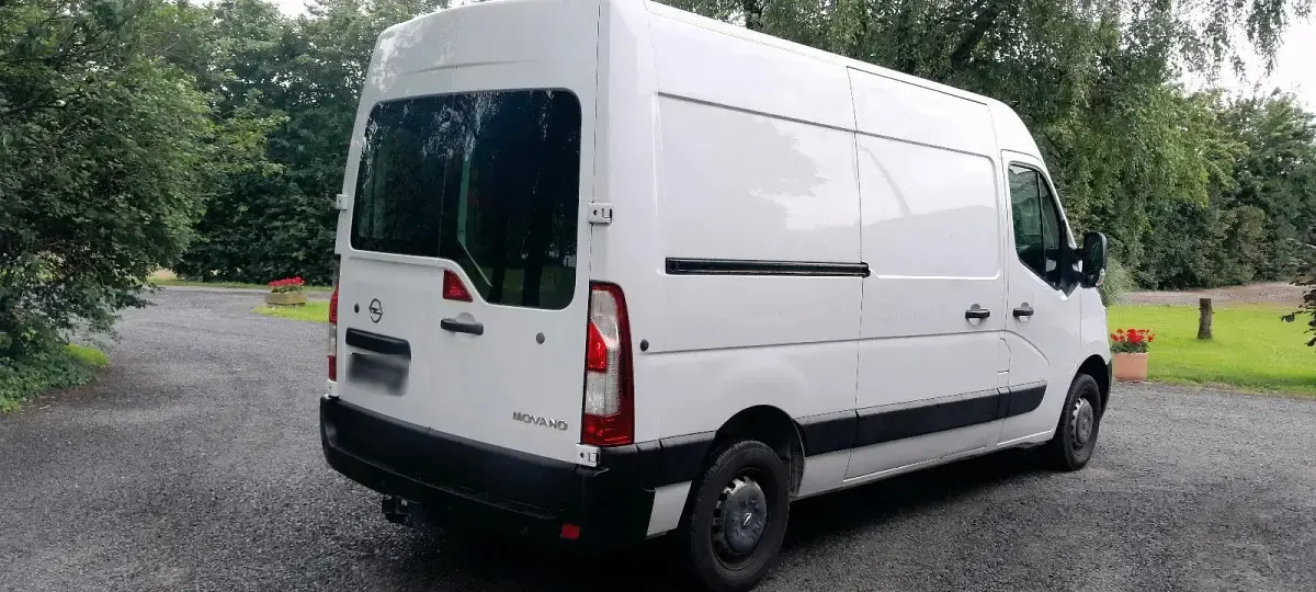 Gebraucht Opel Movano 110 PS (80 kW) 2015 Weiß Van / Kleinbus
