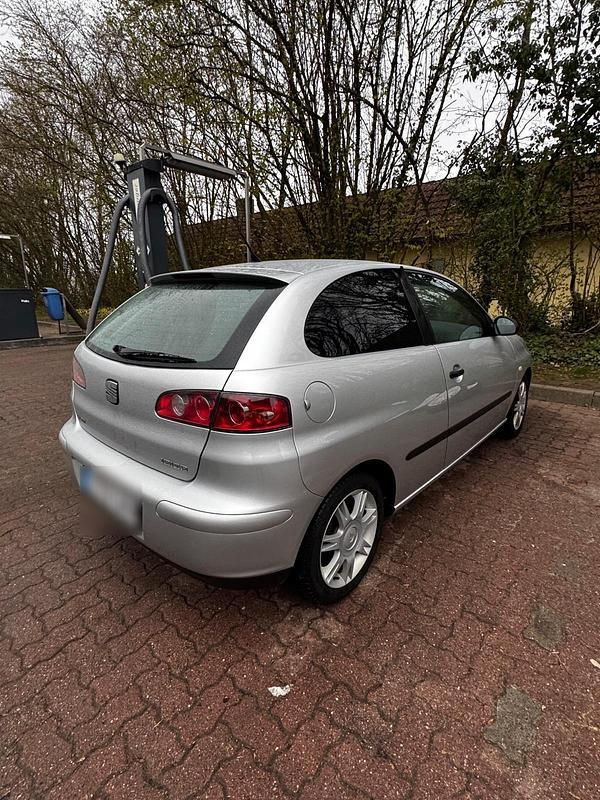 Gebraucht Seat Ibiza 75 PS (55 kW) 2005 Silber Kleinwagen