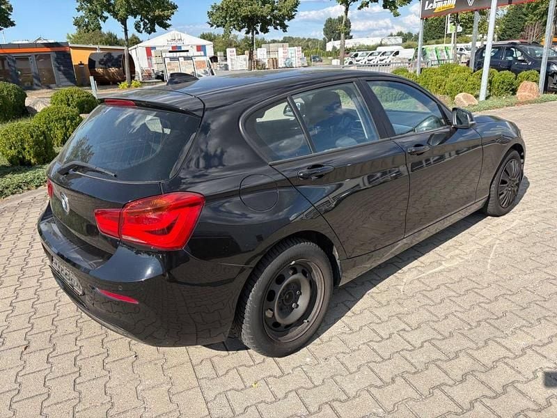 Gebraucht BMW 116 Advantage 109 PS (80 kW) 2018 Schwarz Kleinwagen