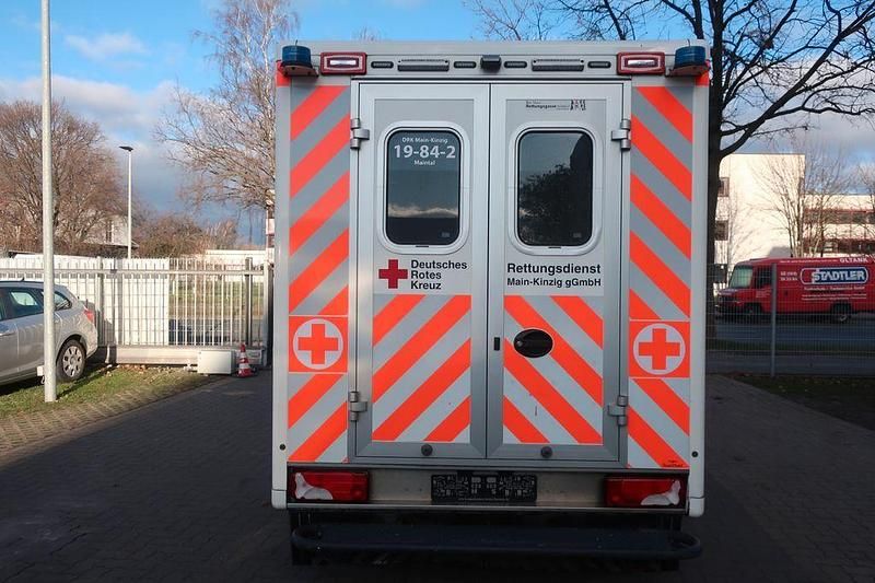 Gebraucht Mercedes 316 163 PS (119 kW) 2017 Weiß Van