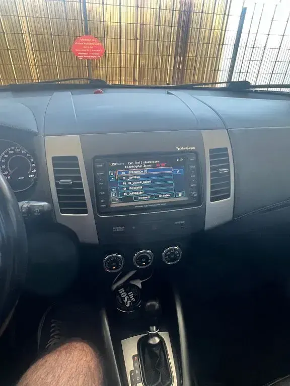 Gebraucht Mitsubishi Outlander Instyle 156 PS (114 kW) 2010 Weiß SUV