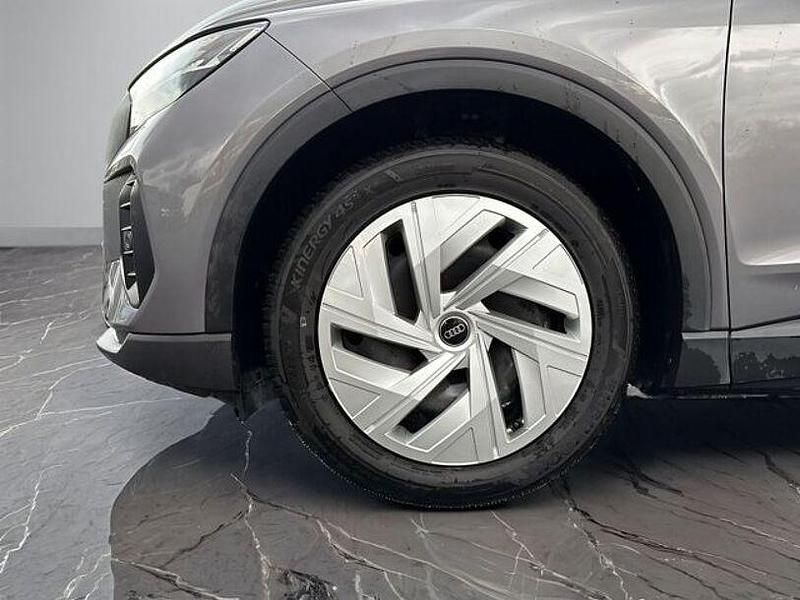 Gebraucht Audi Q4 e-tron Ambiente 150 kW (204 PS) 2021 Grau SUV