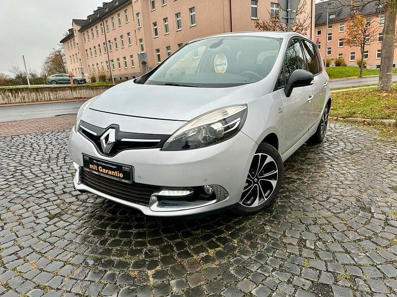 Silber Gebraucht 2014 Renault Scénic III Bose Edition Van / Kleinbus | 6.250 € (Fairer Preis) - Bild 1/4