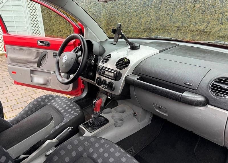 Gebraucht VW New Beetle 116 PS (85 kW) 2000 Rot Kleinwagen