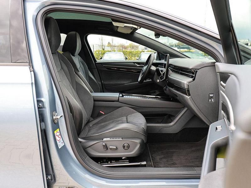 Gebraucht VW ID.7 Pro 210 kW (286 PS) 2025 Blau / stonewashed blue Kombi