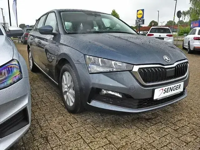 Gebraucht Skoda Scala Ambition 110 PS (80 kW) 2021 Quarzgrau metallic Kleinwagen