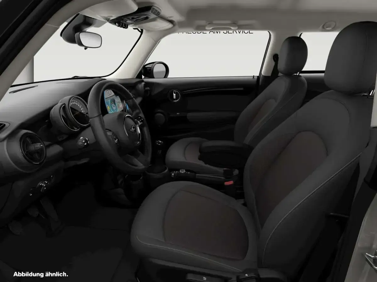 Gebraucht Mini Cooper Essential 136 PS (100 kW) 2023 Melting silver iii Kleinwagen