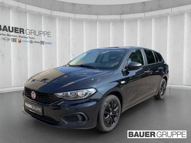 Schwarz Gebraucht 2019 Fiat Tipo Pop Kombi | 12.780 € (Etwas zu teuer) - Bild 1/4