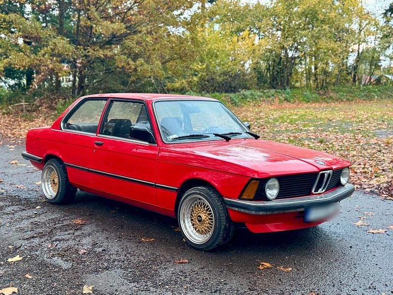 Gebraucht BMW 318 90 PS (66 kW) 1976 Rot Coupé