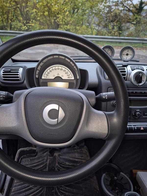 Gebraucht 2009 Smart ForTwo Coupé Pure Coupé | 5.990 € (Etwas zu teuer) - Bild 1/4