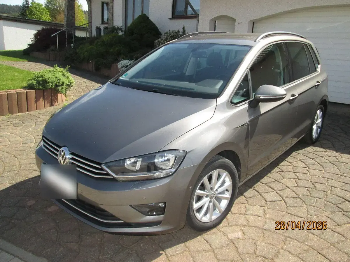 Gebraucht VW Golf Sportsvan Highline 125 PS (91 kW) 2015 Silber Van / Kleinbus