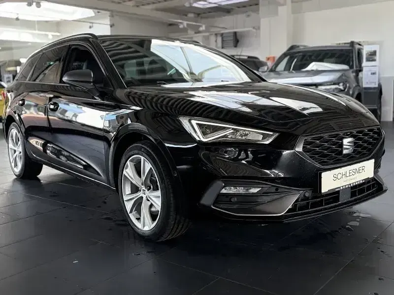 Gebraucht Seat Leon FR 204 PS (150 kW) 2022 Mitternachtsschwarz Kombi