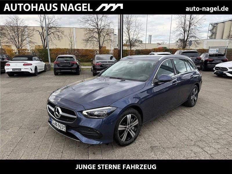 Blau Gebraucht 2024 Mercedes C300e Avantgarde Limousine | 42.989 € (Fairer Preis) - Bild 1/4
