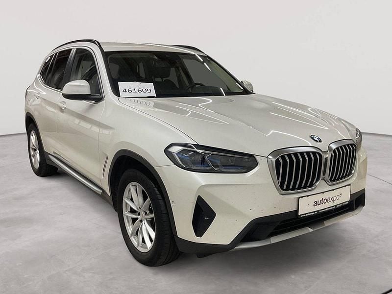 Mineralweiß metallic Gebraucht 2022 BMW X3 Sport Line SUV | 34.290 € (Superpreis) - Bild 1/4