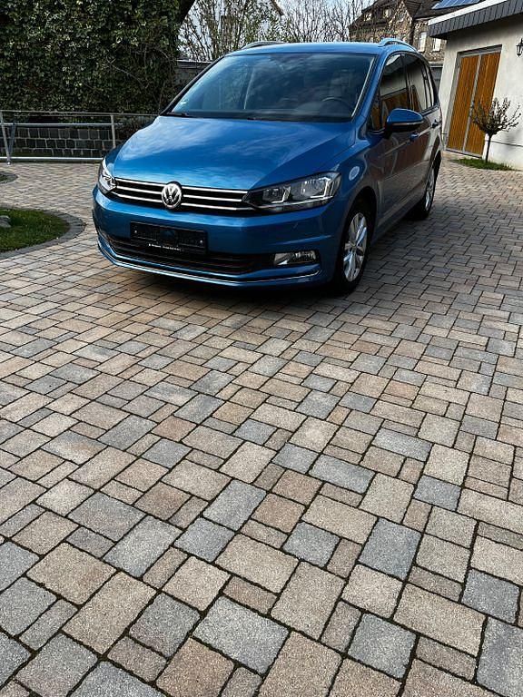 Gebraucht VW Touran Sound 116 PS (85 kW) 2017 Blau Van / Kleinbus