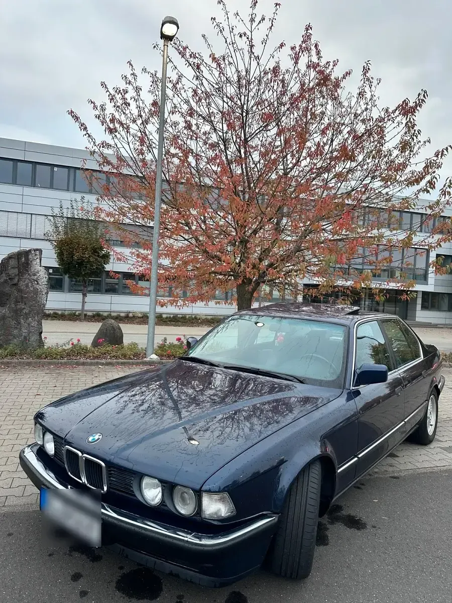 Gebraucht BMW 730 Basis 190 PS (139 kW) 1987 Blau Limousine