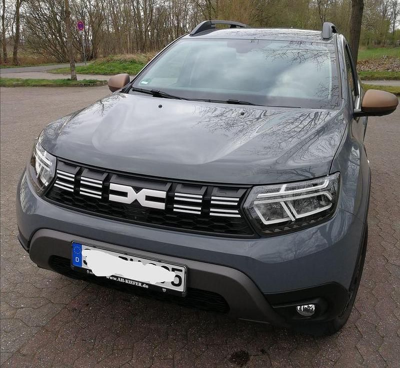 Gebraucht Dacia Duster Extreme 116 PS (85 kW) 2023 Grau SUV