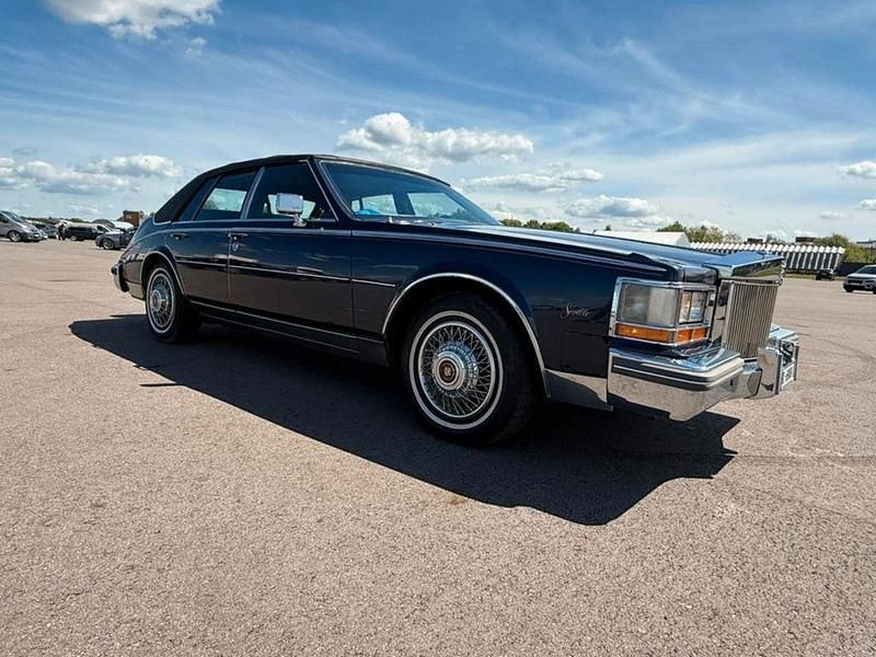 Blau Gebraucht 1981 Cadillac Seville Limousine | 12.500 € - Bild 1/4