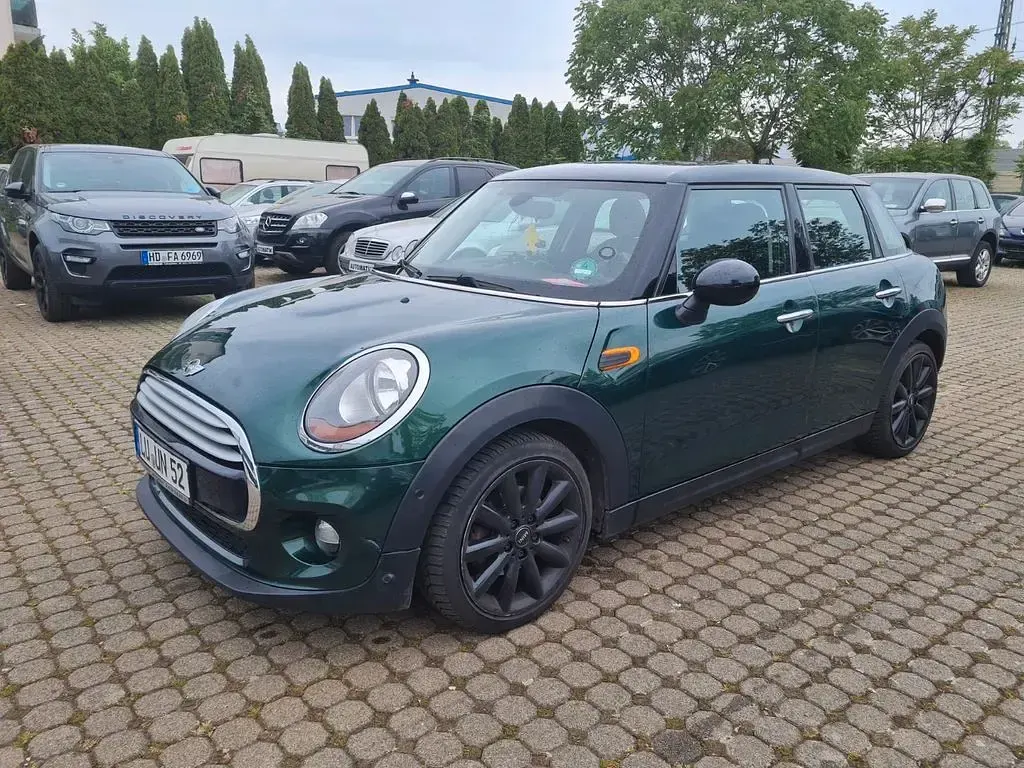 Gebraucht Mini Cooper D 116 PS (85 kW) 2015 Grün Kleinwagen
