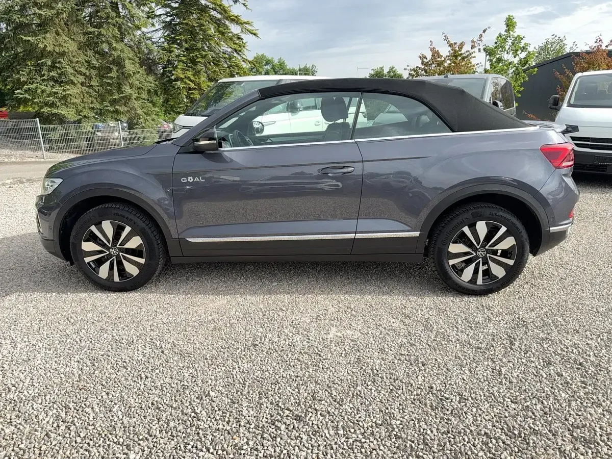 Gebraucht VW T-Roc Cabriolet Goal 116 PS (85 kW) 2025 Rauchgrau metallic Cabrio