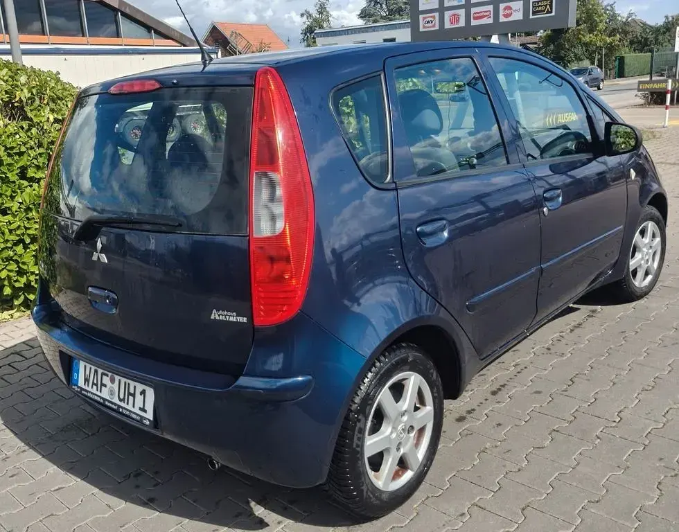 Gebraucht Mitsubishi Colt 95 PS (69 kW) 2004 Blau Kleinwagen