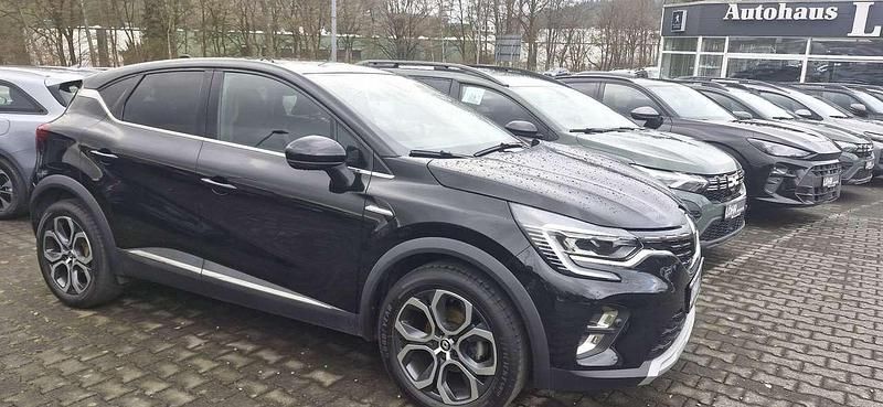 Gebraucht Renault Captur Techno 140 PS (102 kW) 2022 Sternenschwarz SUV
