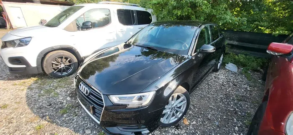 Gebraucht Audi A3 Sport 150 PS (110 kW) 2018 Schwarz Limousine