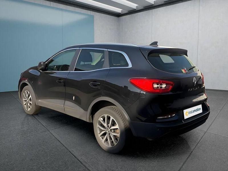 Gebraucht Renault Kadjar Zen 140 PS (102 kW) 2022 Schwarz SUV