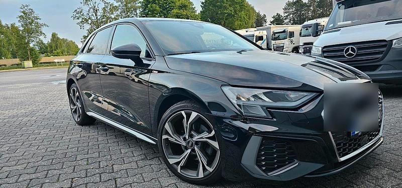 Schwarz Gebraucht 2021 Audi A3 S-Line Limousine | 22.500 € (Superpreis) - Bild 1/4