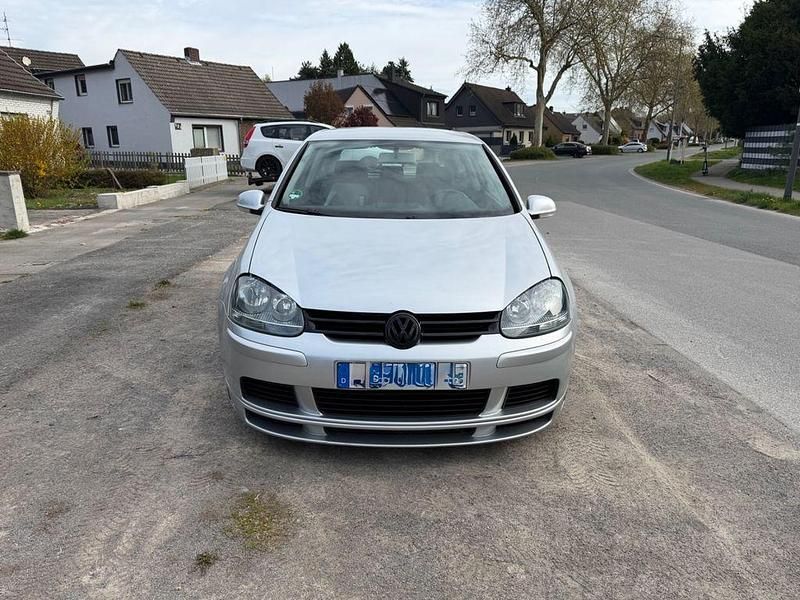 Gebraucht VW Golf IV 75 PS (55 kW) 2004 Silber Limousine