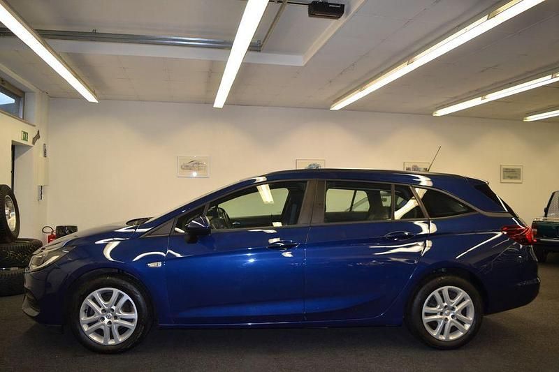 Blau Gebraucht 2020 Opel Astra Edition Kombi | 10.900 € (Superpreis) - Bild 1/4