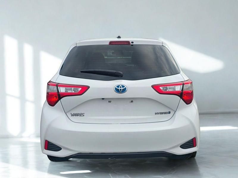 Gebraucht Toyota Yaris Comfort 73 PS (53 kW) 2019 Weiß Limousine