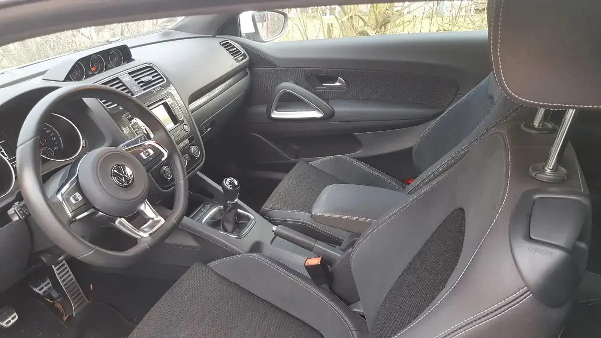 Gebraucht VW Scirocco 125 PS (91 kW) 2015 Weiß Coupé