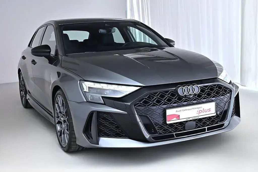 Gebraucht Audi RS3 Sport 400 PS (294 kW) 2025 Daytonagrau perleffekt Limousine