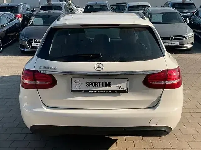 Gebraucht Mercedes C220 170 PS (125 kW) 2016 Weiß Kombi