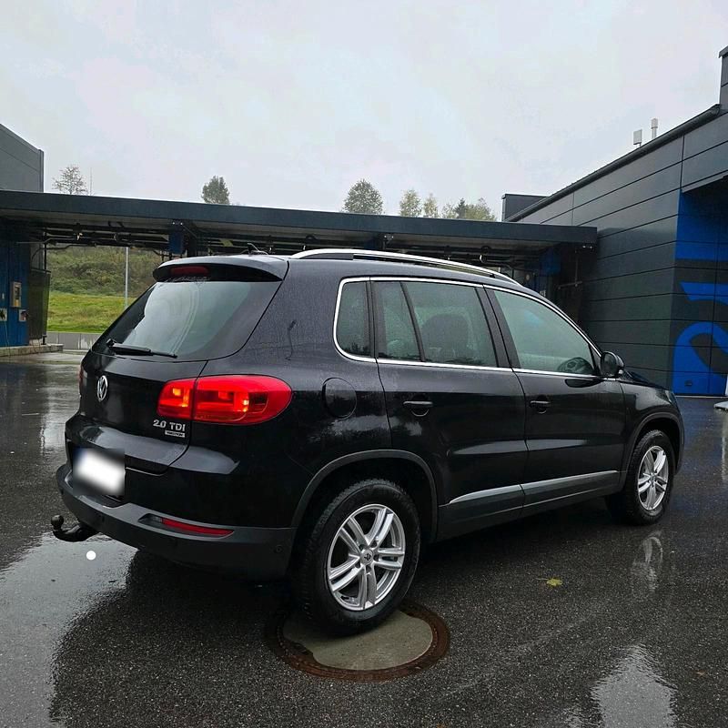 Gebraucht VW Tiguan 140 PS (102 kW) 2013 Schwarz SUV