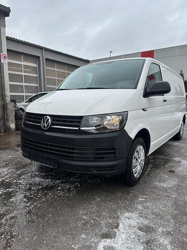 Gebraucht VW Transporter 150 PS (110 kW) 2019 Weiß Van