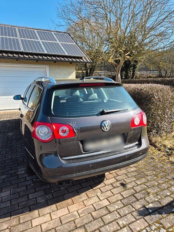 Gebraucht VW Passat Highline 140 PS (102 kW) 2009 Braun Kombi